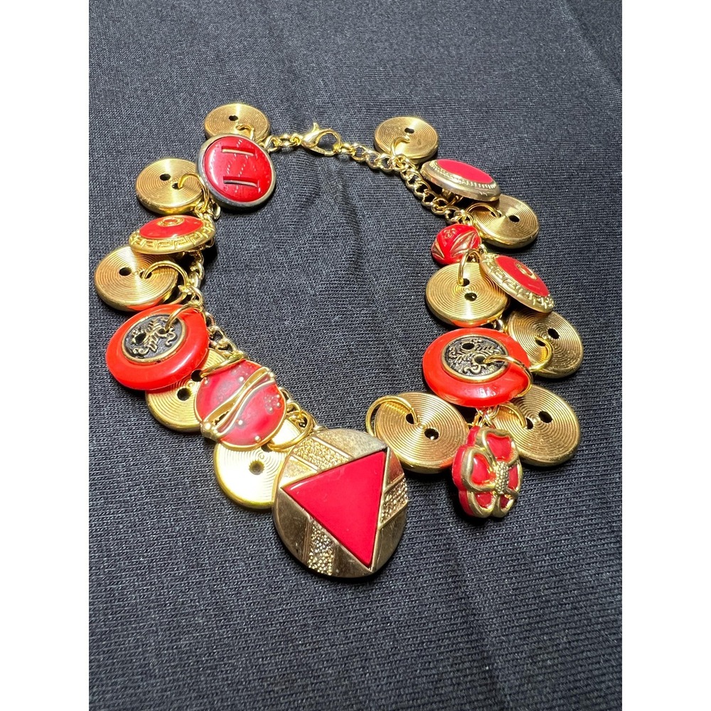 Vintage Button Charm Bracelet: Gold and Red Buttons - 8 Inch - Picture 3 of 9